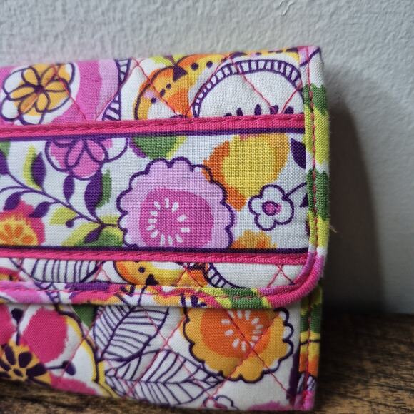 Vera Bradley Euro Tri-Fold Wallet -retired clementine floral print pink yellow - Picture 5 of 11